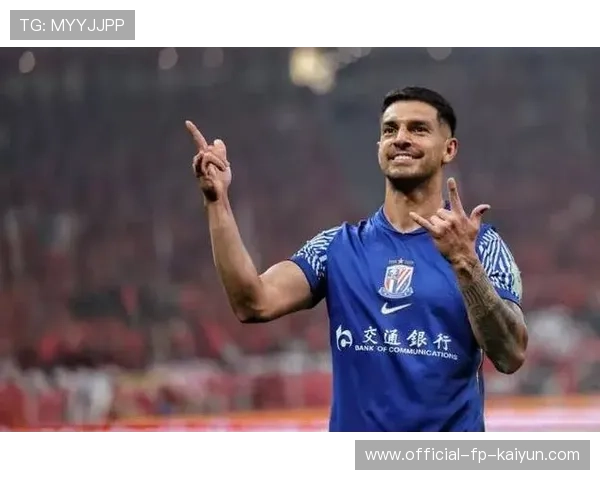 上海申花拉唐前场直塞撕破防线，攻势如潮，足球魅力尽显